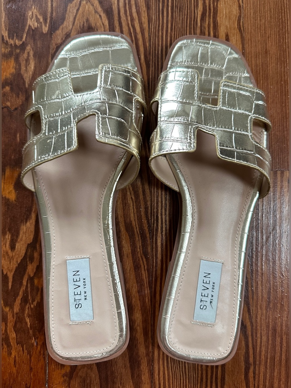 Steven Harlien Gold Croc-Embossed Slide Sandals 8.5